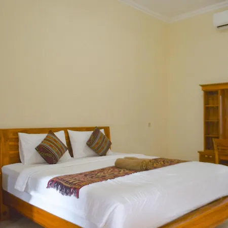 Aven G Penida Hotel